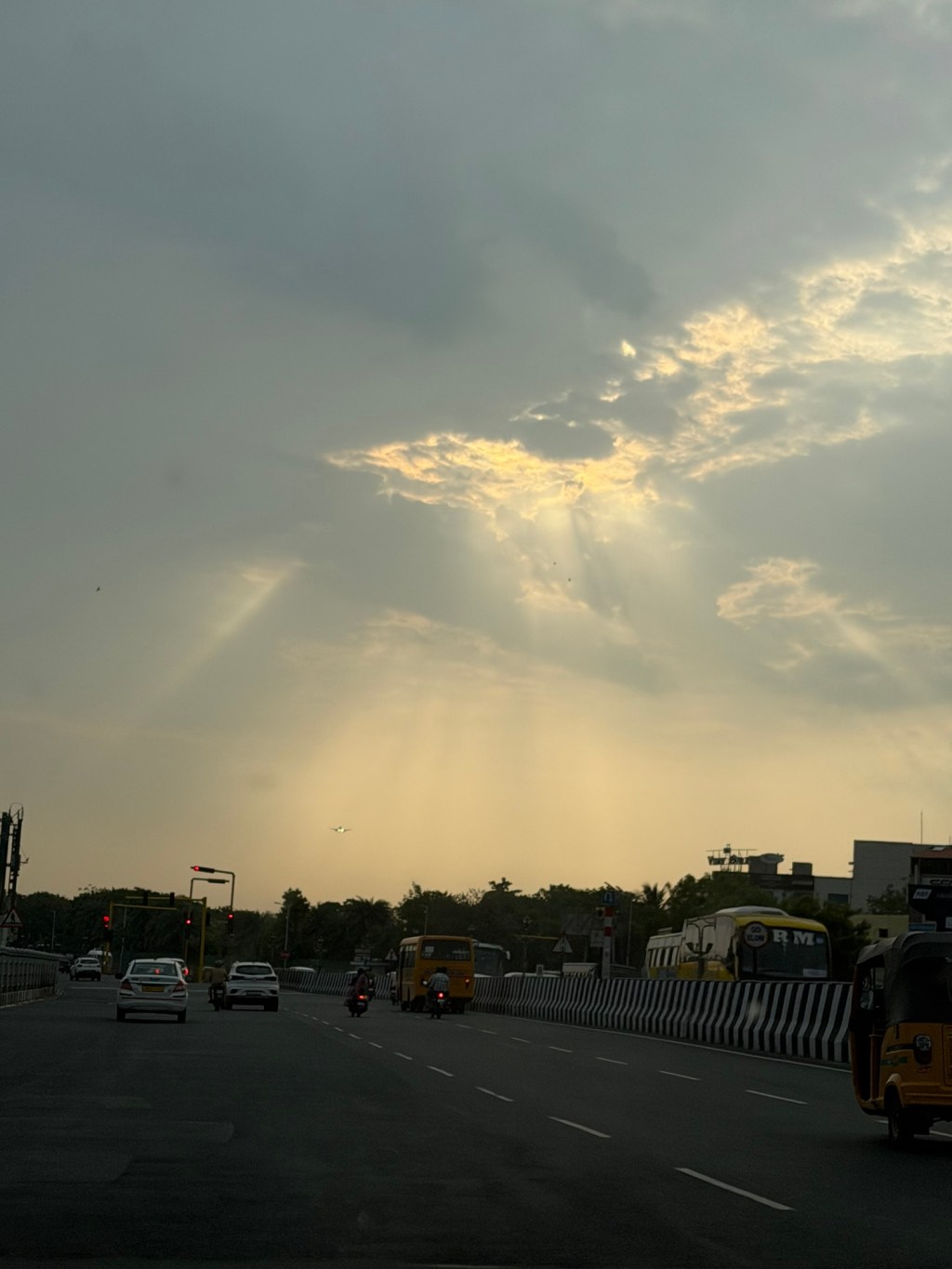 வணக்கம்!!